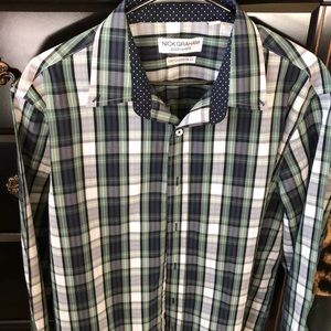 Men’s longsleeve button collared shirt